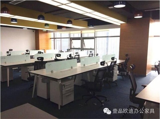 【央視新聞客戶端】京東JD讓老百姓放心網購，壹品歐迪讓京東JD綠色辦公