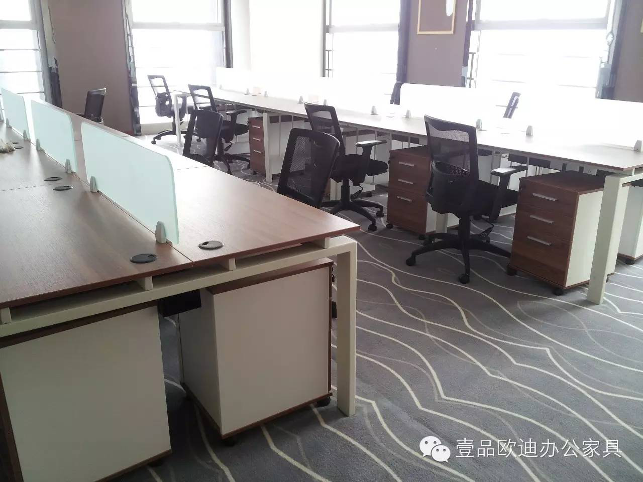 實(shí)現(xiàn)一個空間多種用途——壹品歐迪辦公家具定制工程案例