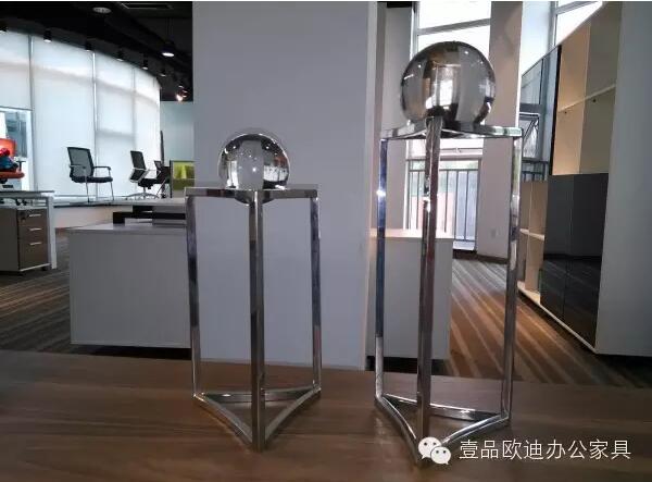 如何為辦公室挑選飾品擺件？