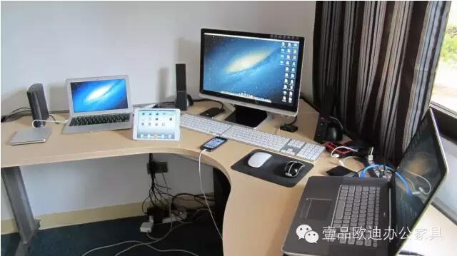 簡(jiǎn)單3招，擺脫辦公桌下各種電源線雜亂困擾？