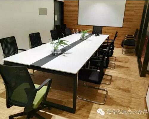 走進(jìn)打造了全國(guó)文明村的寶山集團(tuán)辦公室-壹品歐迪辦公家具解決方案